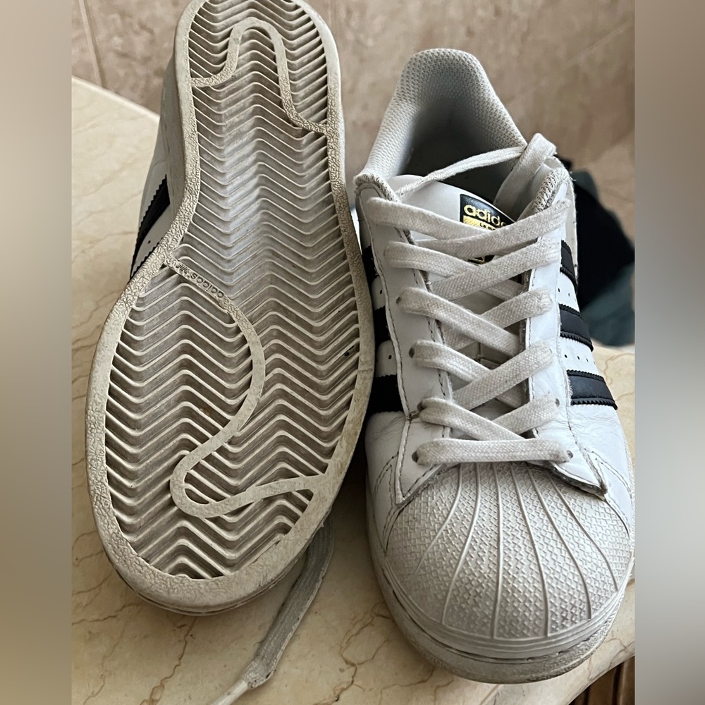 Adidas She’ll Toe Sneakers
